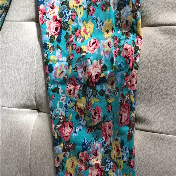 Floral pants - Picture 2 of 2
